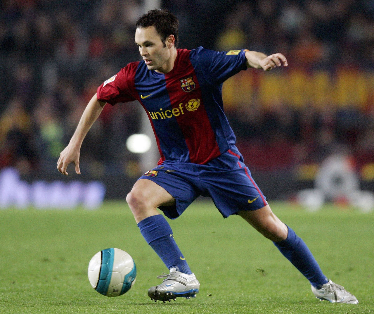 它不仅要求 它不仅要求