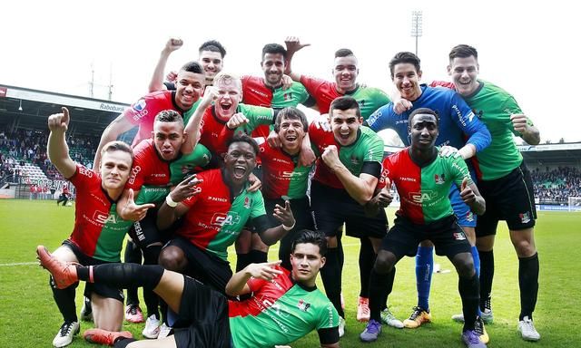 自信的青年 自信的青年