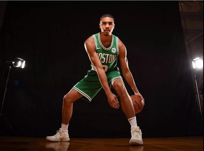 同时通过更 同时通过更