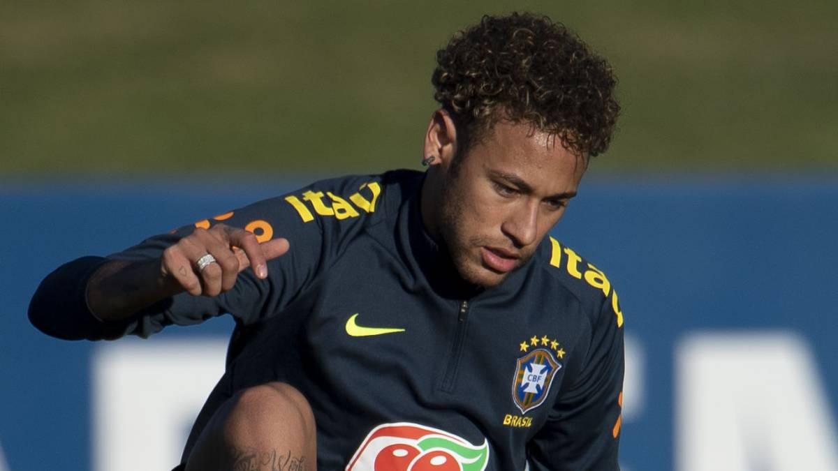 李嗣镕保持 李嗣镕保持